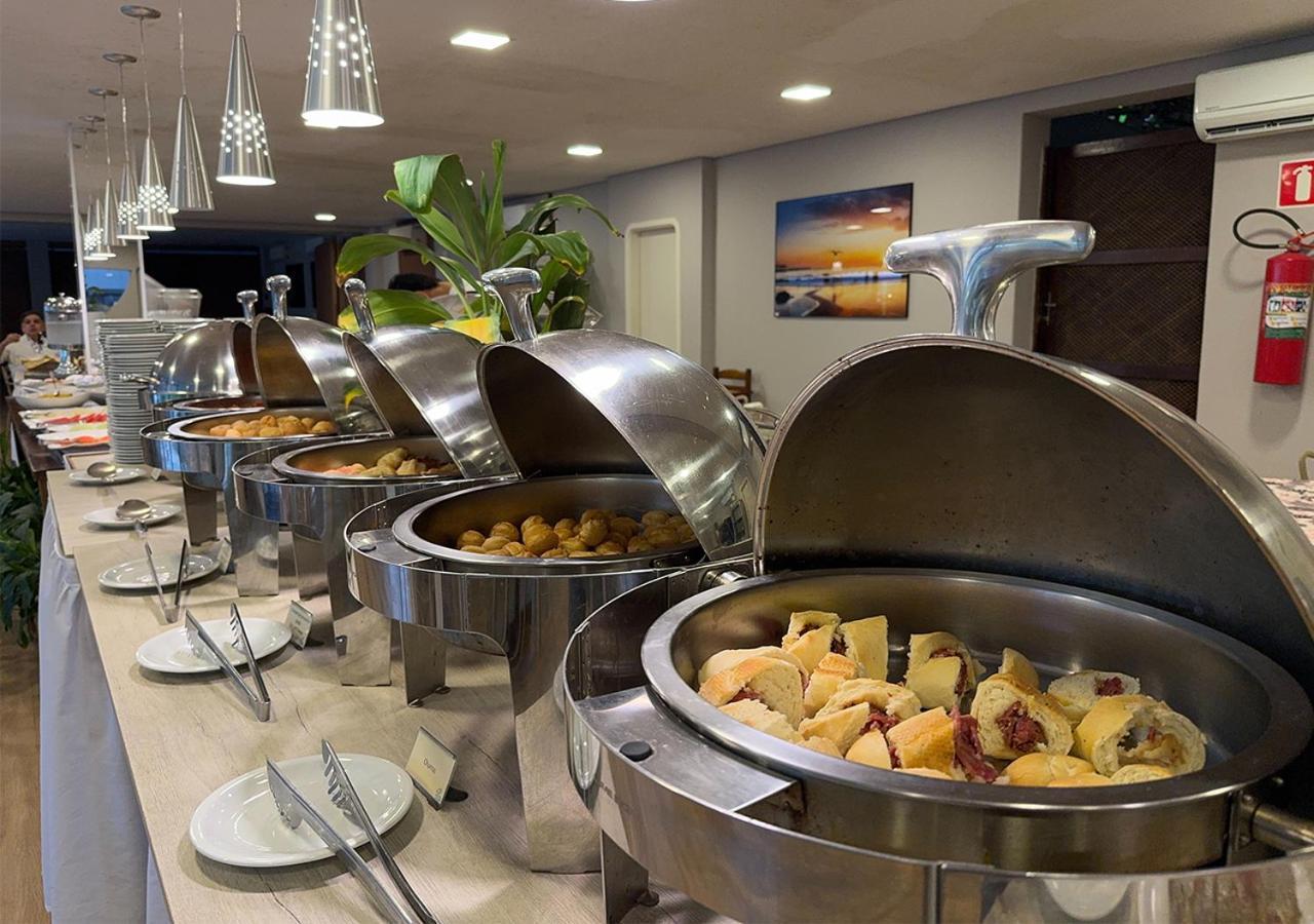אובטובה Wembley Inn Hotel מראה חיצוני תמונה